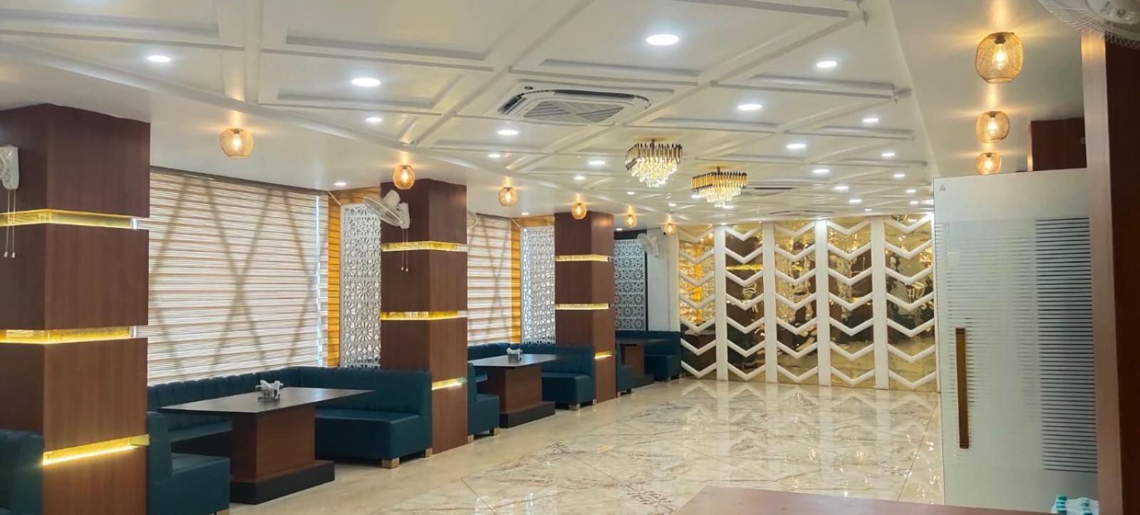 Shri Laxmi Inn Orai Εξωτερικό φωτογραφία